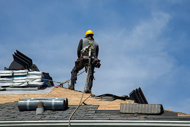 Professional Gutter Installation technician working in Stoutsville, OH